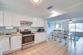 Pensacola Townhome, 17 Mi to Downtown Attractions