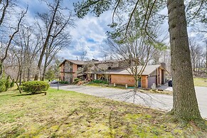 Bloomfield Retreat w/ Pool: 6 Mi to Riverside Park