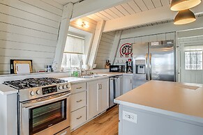 Bayfront Luxemburg Cabin Rental w/ Private Beach!