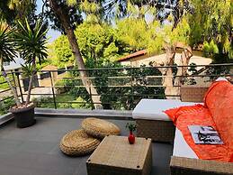 Azure House at Lagonissi