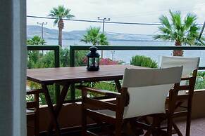 Nea Makri Beach Apartment