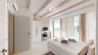 Villa Patelo With Private Pool and Jacuzzi