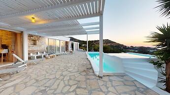 Villa Patelo With Private Pool and Jacuzzi