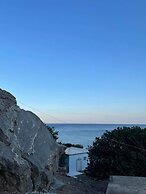 Hercules House in Tsoutsouras