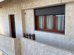 Hercules House in Tsoutsouras