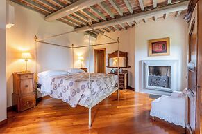 Villa Montegattoli With Panoramic Pool