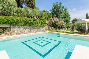 Villa Montegattoli With Panoramic Pool