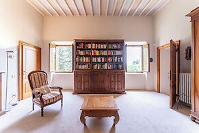 Villa Montegattoli With Panoramic Pool