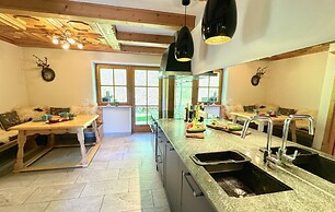 Panorama Chalet mit Sauna by BelleStay