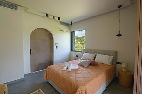 Antinea Olympian Villa