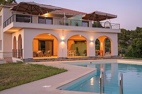 Antinea Olympian Villa