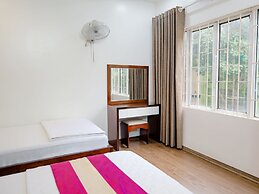 Phuong Nam Hotel Aeon Mall Long Bien