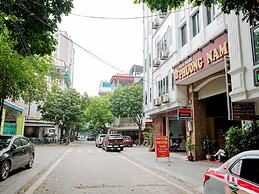 Phuong Nam Hotel Aeon Mall Long Bien