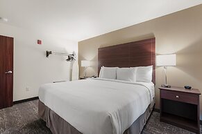 Cobblestone Hotel & Suites-RussellsPoint