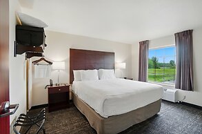 Cobblestone Hotel & Suites-RussellsPoint