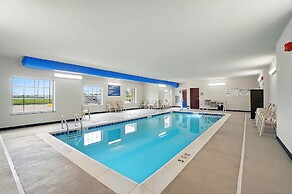 Cobblestone Hotel & Suites-RussellsPoint