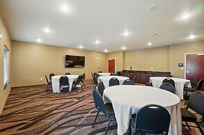 Cobblestone Hotel & Suites-RussellsPoint