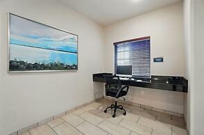 Cobblestone Hotel & Suites-RussellsPoint