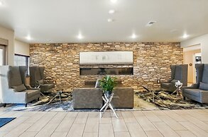 Cobblestone Hotel & Suites-RussellsPoint