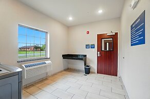 Cobblestone Hotel & Suites-RussellsPoint