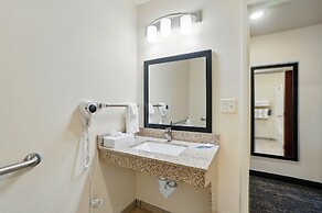 Cobblestone Hotel & Suites-RussellsPoint