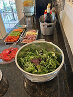 Anchor Inn Boutique Hotel