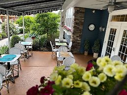 Anchor Inn Boutique Hotel