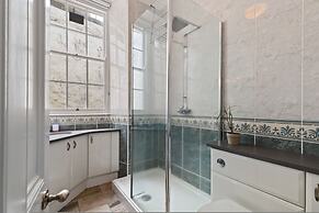 Laston Garden Apartment - Sea Views Large Terrace