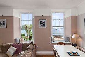 Laston Garden Apartment - Sea Views Large Terrace