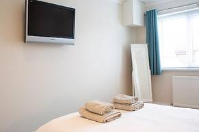 Rooftops - Sea Views Near Village and Beach