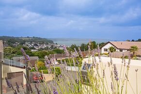 Rooftops - Sea Views Near Village and Beach