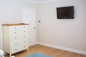 Rooftops - Sea Views Near Village and Beach