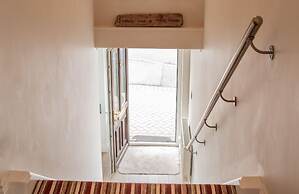 Rooftops - Sea Views Near Village and Beach