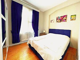 Big Clean House on Taksim Center