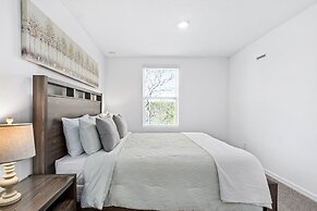 Lovely Townhome Sleeps 8 Eve101