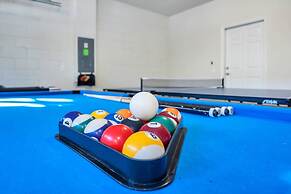 Modern Home Private Pool Sleeps 15 Ww102