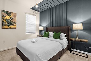 10 BR Gorgeous Home Game Room Son103