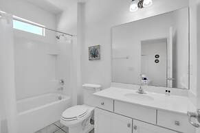 10 BR Gorgeous Home Game Room Son103