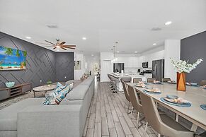 10 BR Gorgeous Home Game Room Son103