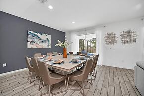 10 BR Gorgeous Home Game Room Son103