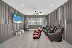 10 BR Gorgeous Home Game Room Son103