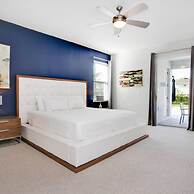 Stylish Family Home Sleeps 22 Enc101