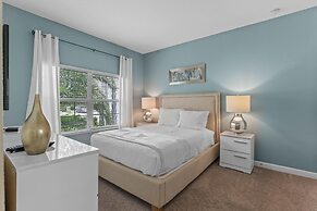 Lovely Family Home - 8 Min to Disney Stl106