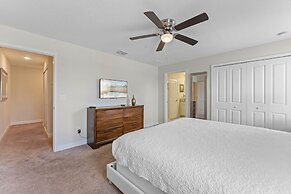 Lovely Family Home - 8 Min to Disney Stl106