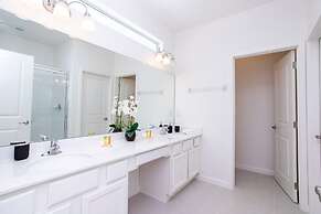 Gorgeous Family Home Sleeps 28 Blv103