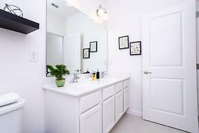 Gorgeous Family Home Sleeps 28 Blv103