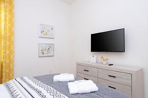 Gorgeous Family Home Sleeps 28 Blv103