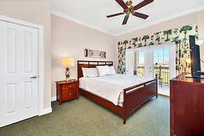 Stylish Condo at Reunion Resort Reu102