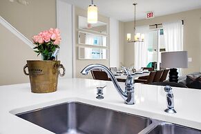 Comfy House at Compass Bay Cb102