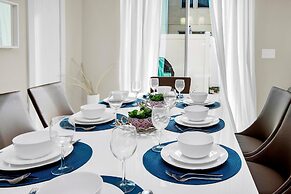 Comfy House at Compass Bay Cb102